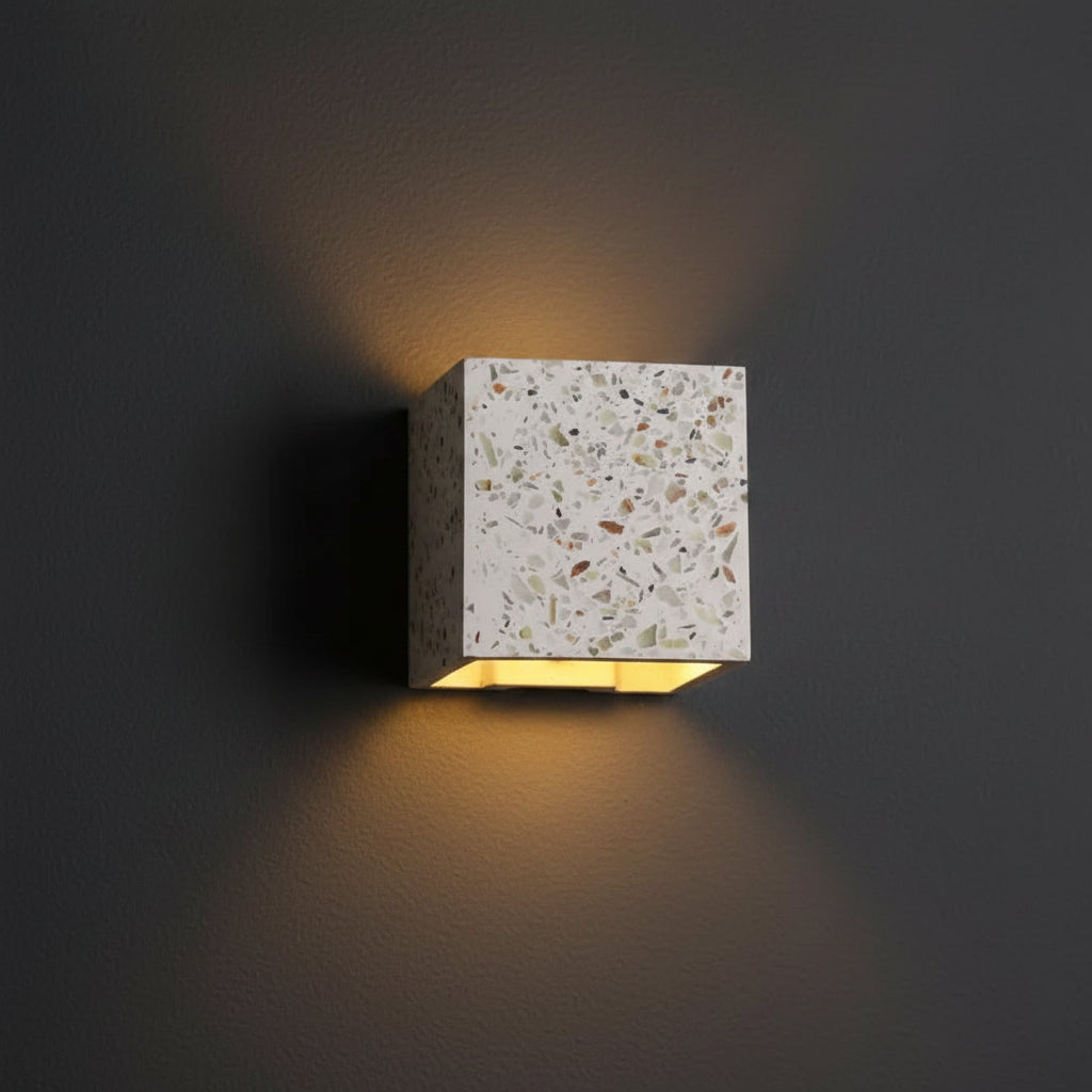 Elin Square Wall Light Black Celuxius