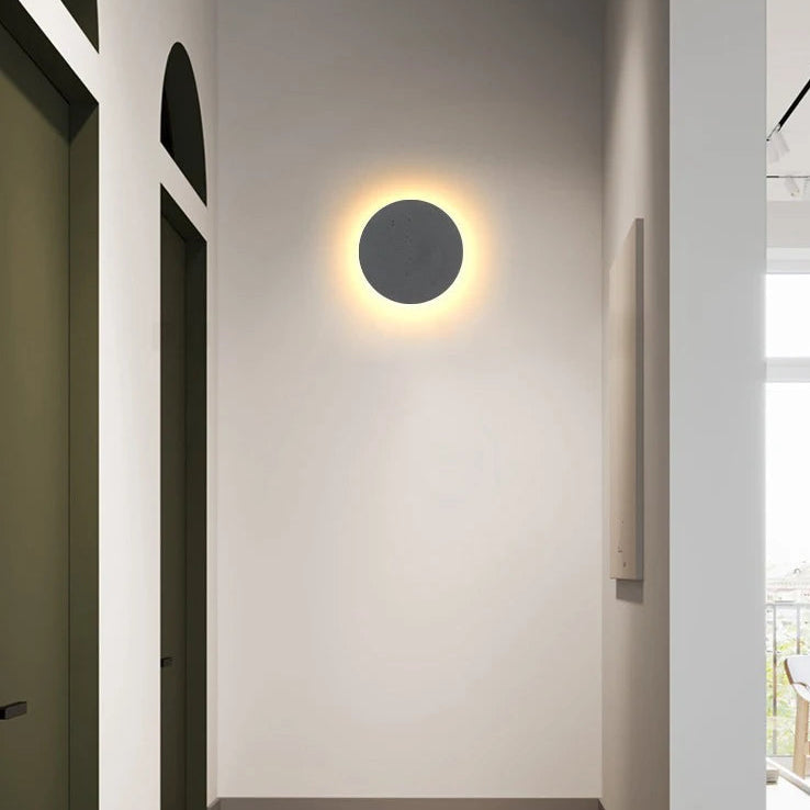 Leso Round Concrete Wall Light D 18 cm / Warm Celuxius